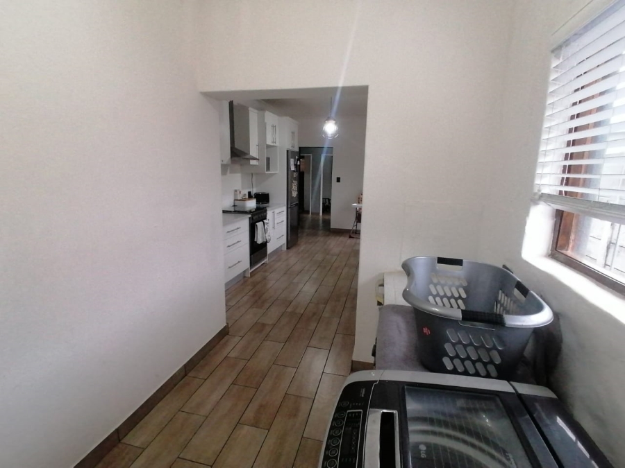 3 Bedroom Property for Sale in Peerless Park Western Cape